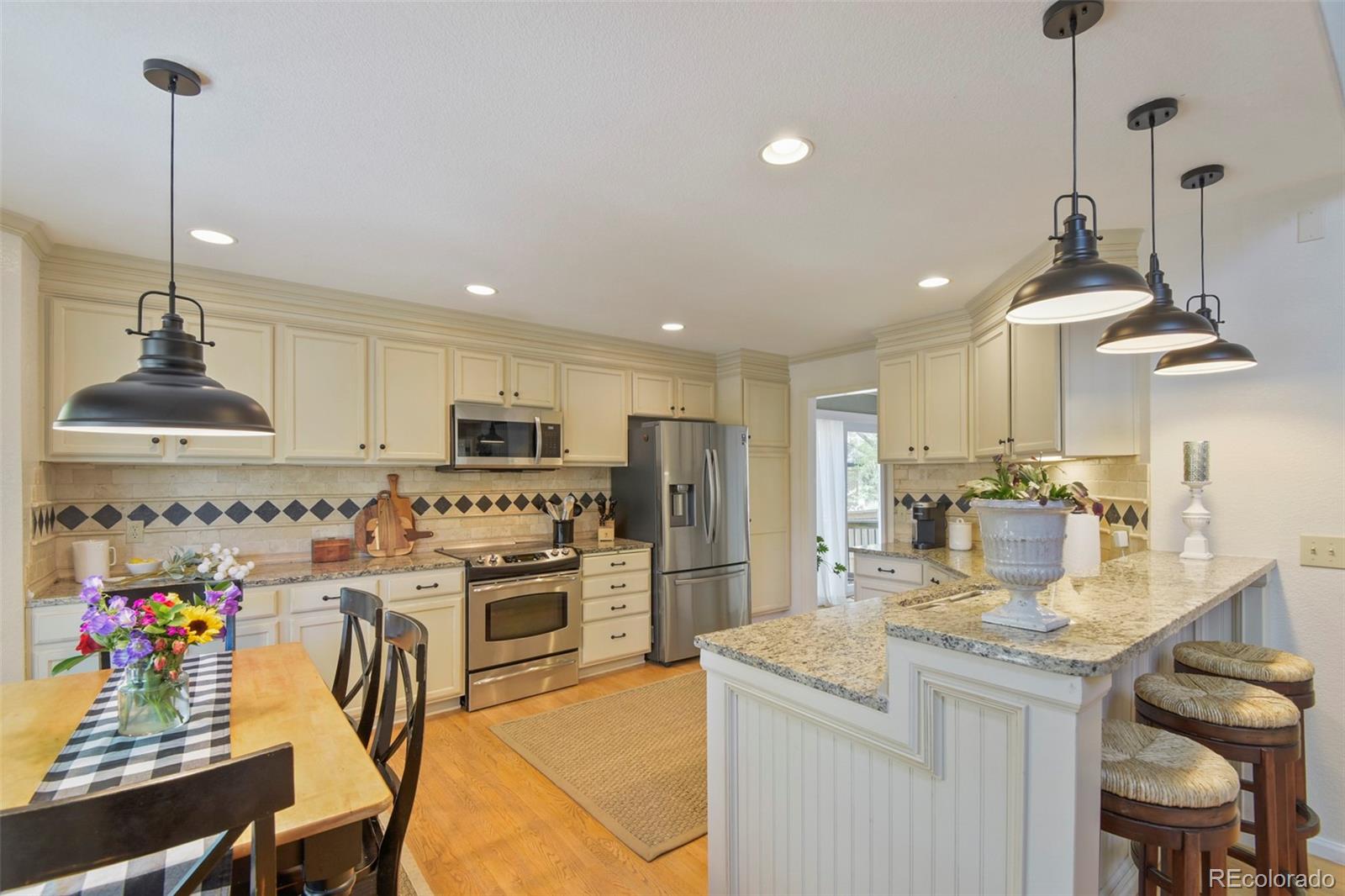 10329 Royal Eagle Street Highlands Ranch, CO 80129 - Photo 13 of 46