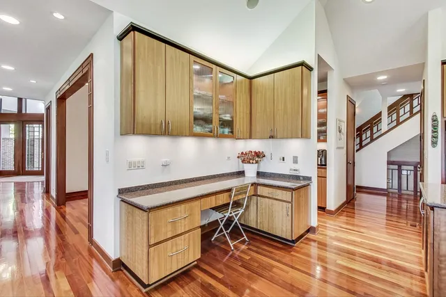 $1,580,000 | 132 North Wynstone Drive, North Barrington, IL 60010