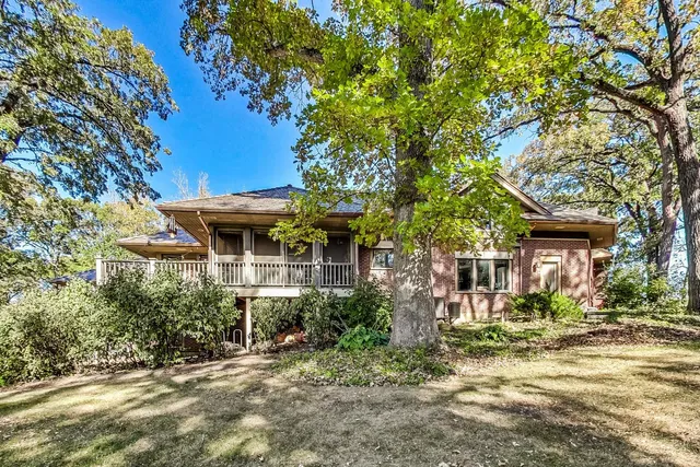 $1,580,000 | 132 North Wynstone Drive, North Barrington, IL 60010