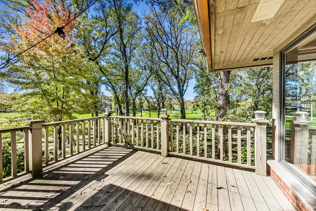 $1,580,000 | 132 North Wynstone Drive, North Barrington, IL 60010