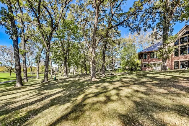 $1,580,000 | 132 North Wynstone Drive, North Barrington, IL 60010