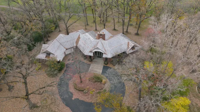 $1,580,000 | 132 North Wynstone Drive, North Barrington, IL 60010