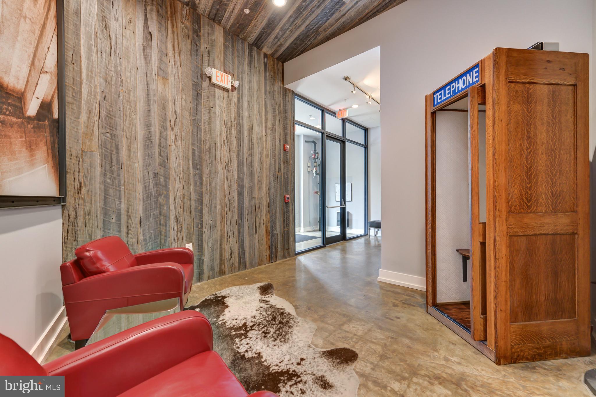 1401 R Street Northwest, Unit 303 Washington, DC 20009 - Photo 18 of 28 The lobby