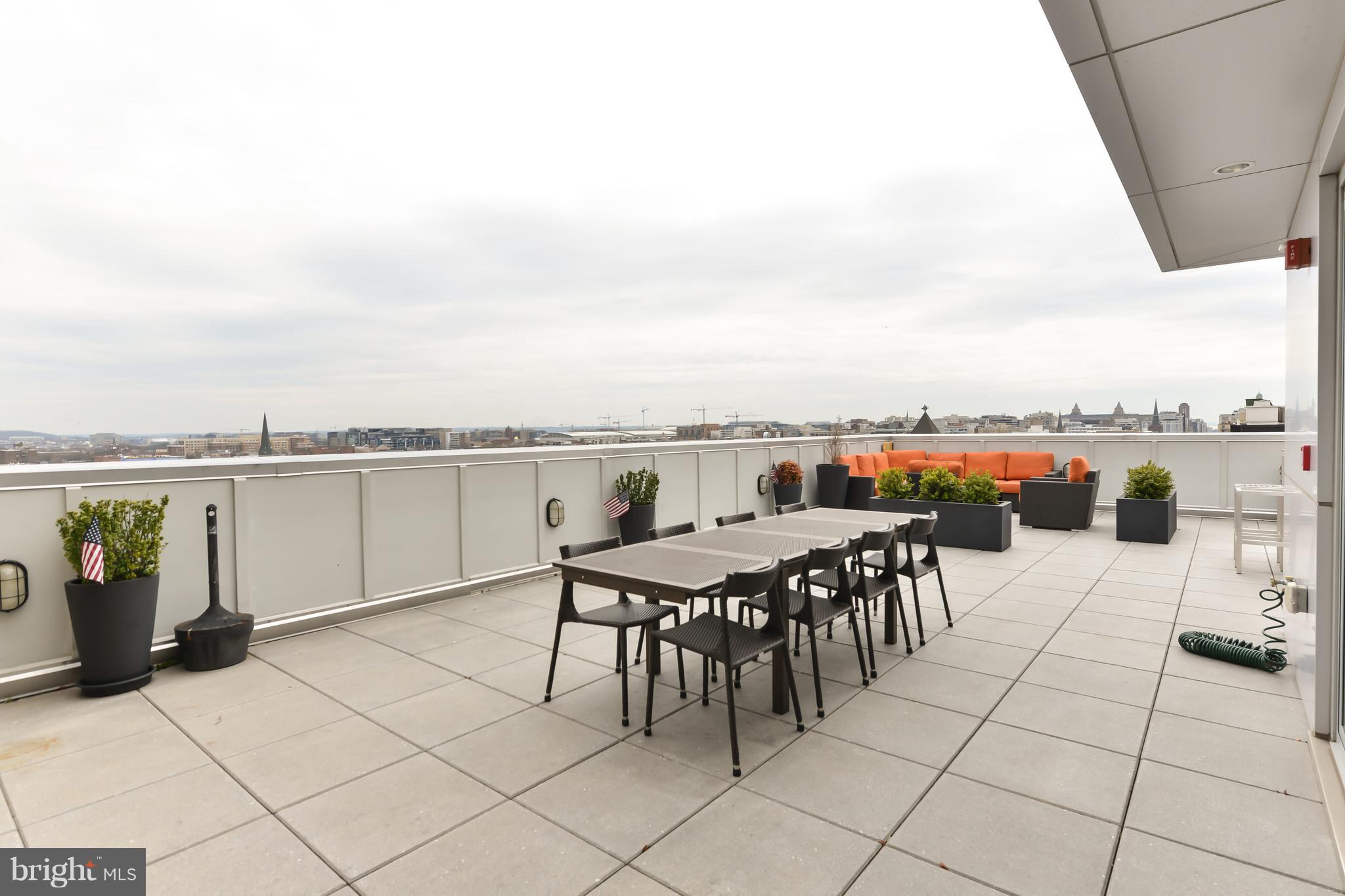 1401 R Street Northwest, Unit 303 Washington, DC 20009 - Photo 21 of 28 Roof deck