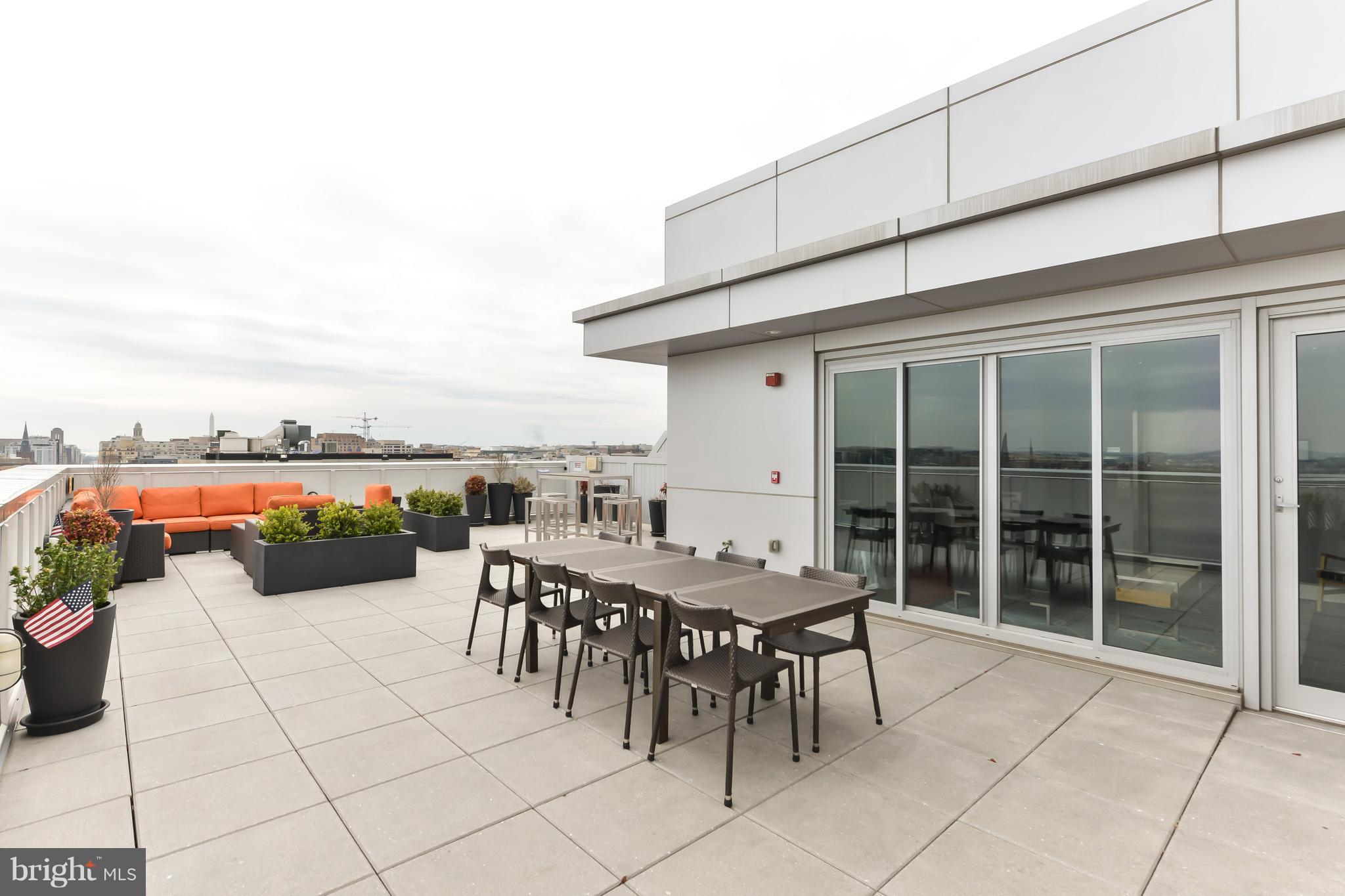 1401 R Street Northwest, Unit 303 Washington, DC 20009 - Photo 23 of 28 Roof deck