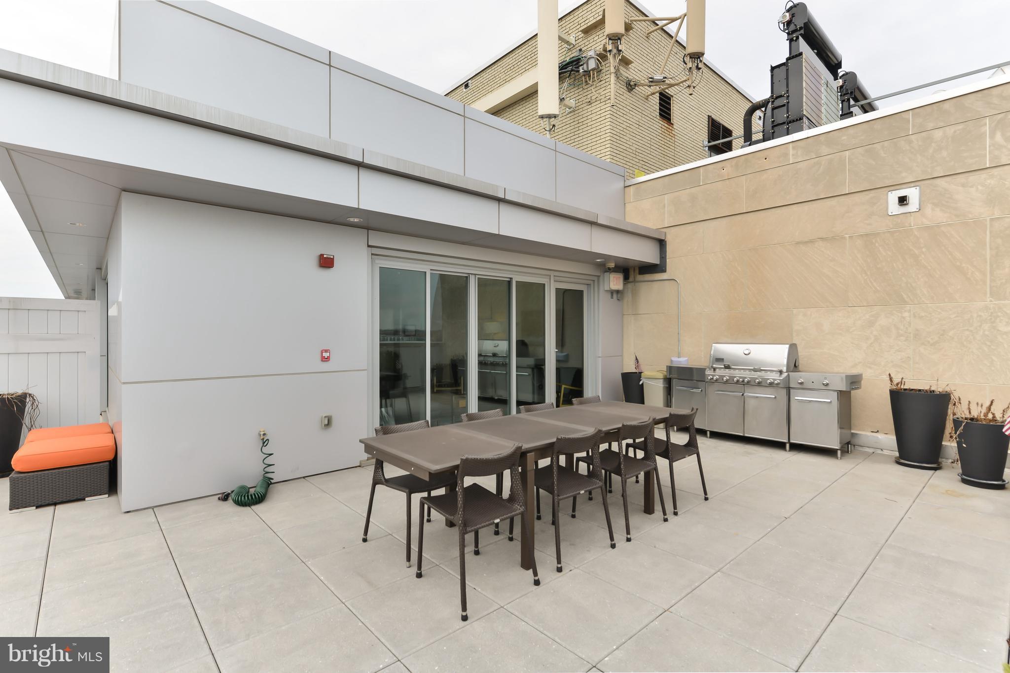 1401 R Street Northwest, Unit 303 Washington, DC 20009 - Photo 24 of 28 Roof deck