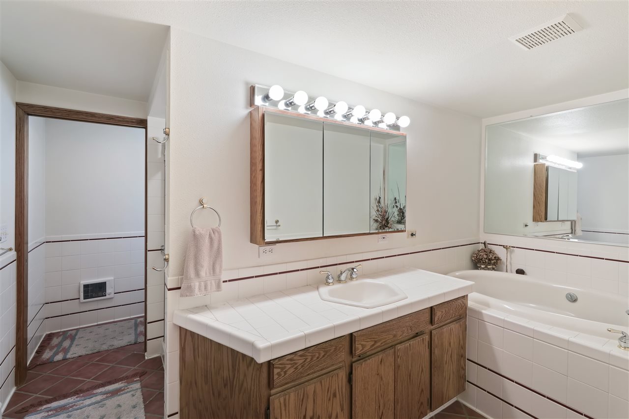 2424 South Perry Street Spokane, WA 99203 - Photo 17 of 23 Gallery Image 17