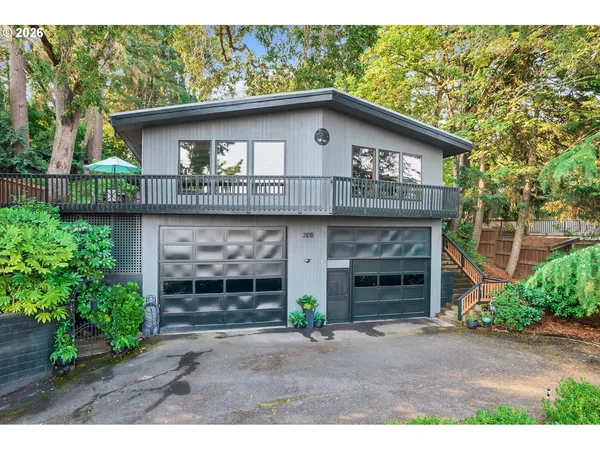 $845,000 | 2610 Highland Oaks Drive, Eugene, OR 97405