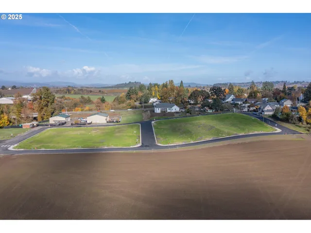 $175,000 | 4 Block 6, Carlton, OR 97111