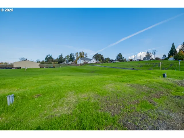 $175,000 | 4 Block 6, Carlton, OR 97111