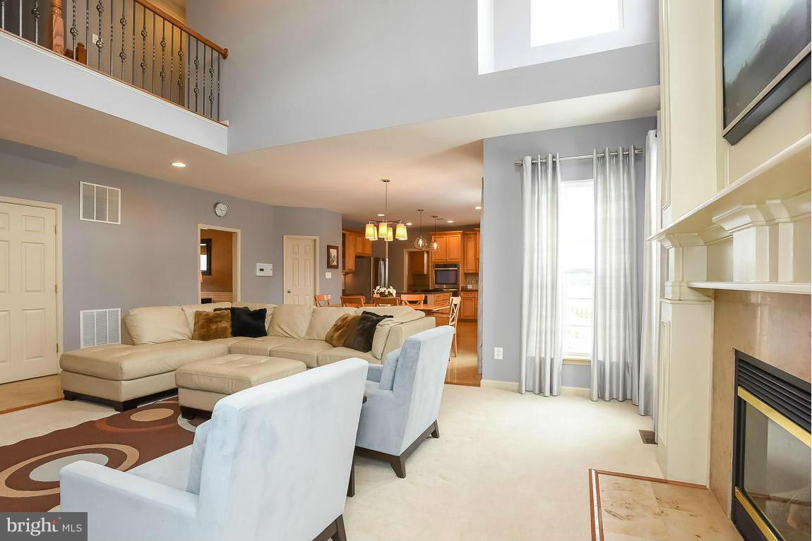 8700 Lords View Loop Gainesville, VA 20155 - Photo 13 of 30 Family Room