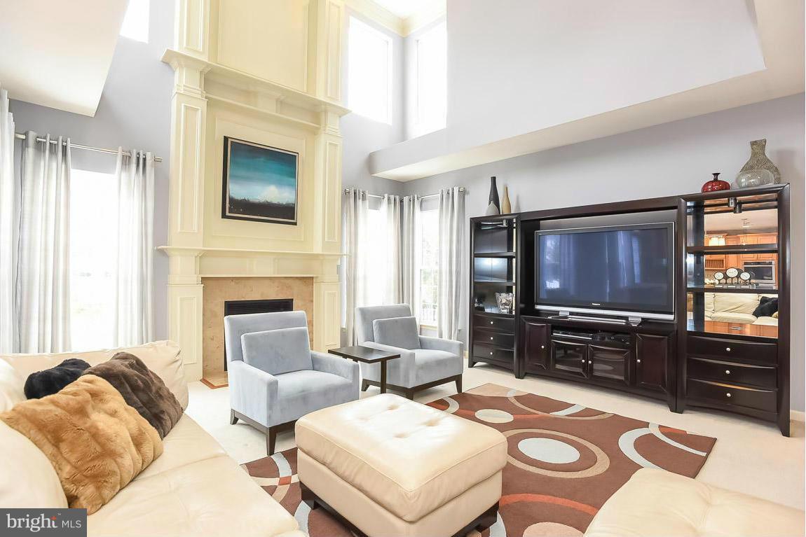 8700 Lords View Loop Gainesville, VA 20155 - Photo 14 of 30 Family Room