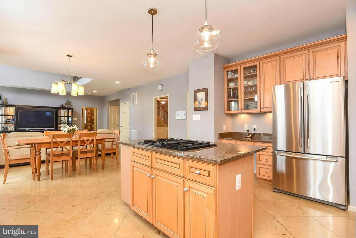 8700 Lords View Loop Gainesville, VA 20155 - Photo 8 of 30 Kitchen