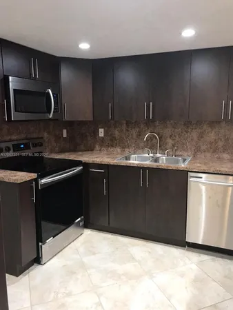 $3,200 | 3796 Southwest 88th Court, Unit 3798, Miami, FL 33165