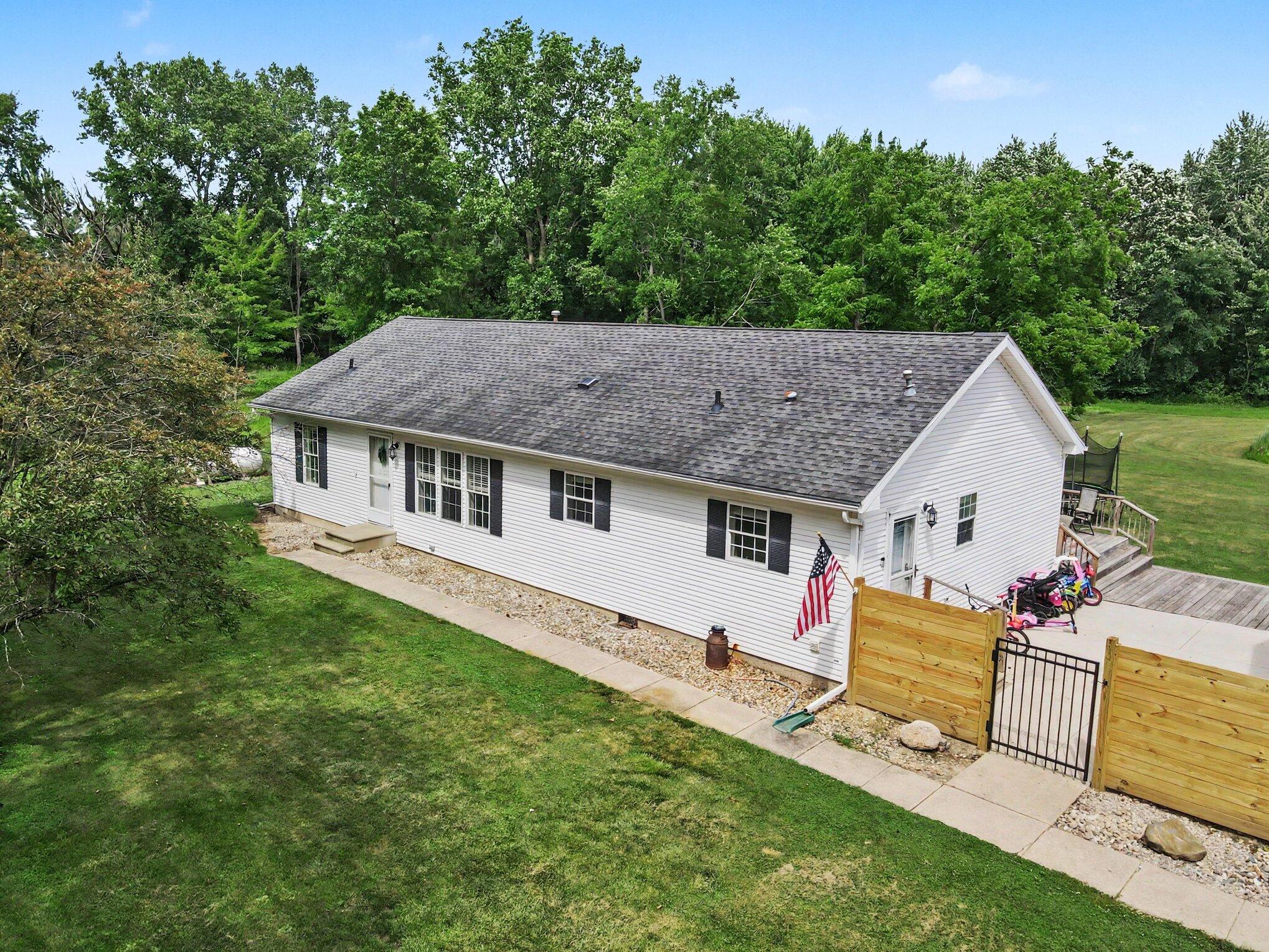 56883 Pulver Road Three Rivers, MI 49093 - Photo 1 of 30 026_file_6812