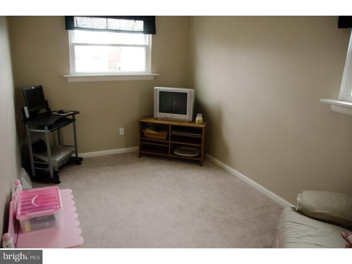3468 Holyoke Road Philadelphia, PA 19114 - Photo 8 of 16 Bedroom 3