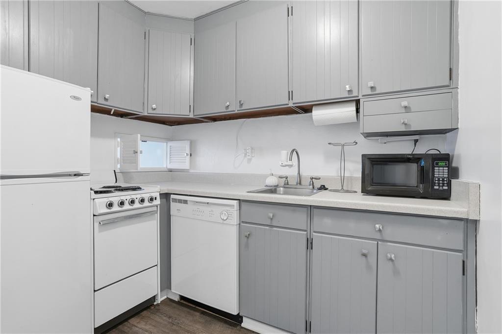 112 Washington Place, Unit 8K Pittsburgh, PA 15219 - Photo 11 of 35