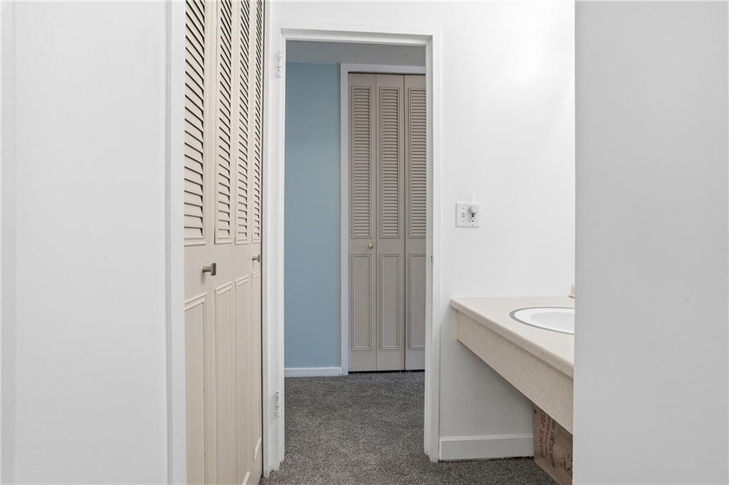 112 Washington Place, Unit 8K Pittsburgh, PA 15219 - Photo 8 of 35