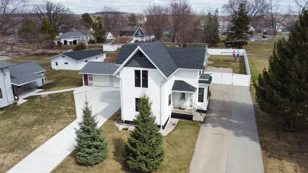 $259,900 | 318 South Mill Street, Hortonville, WI 54944