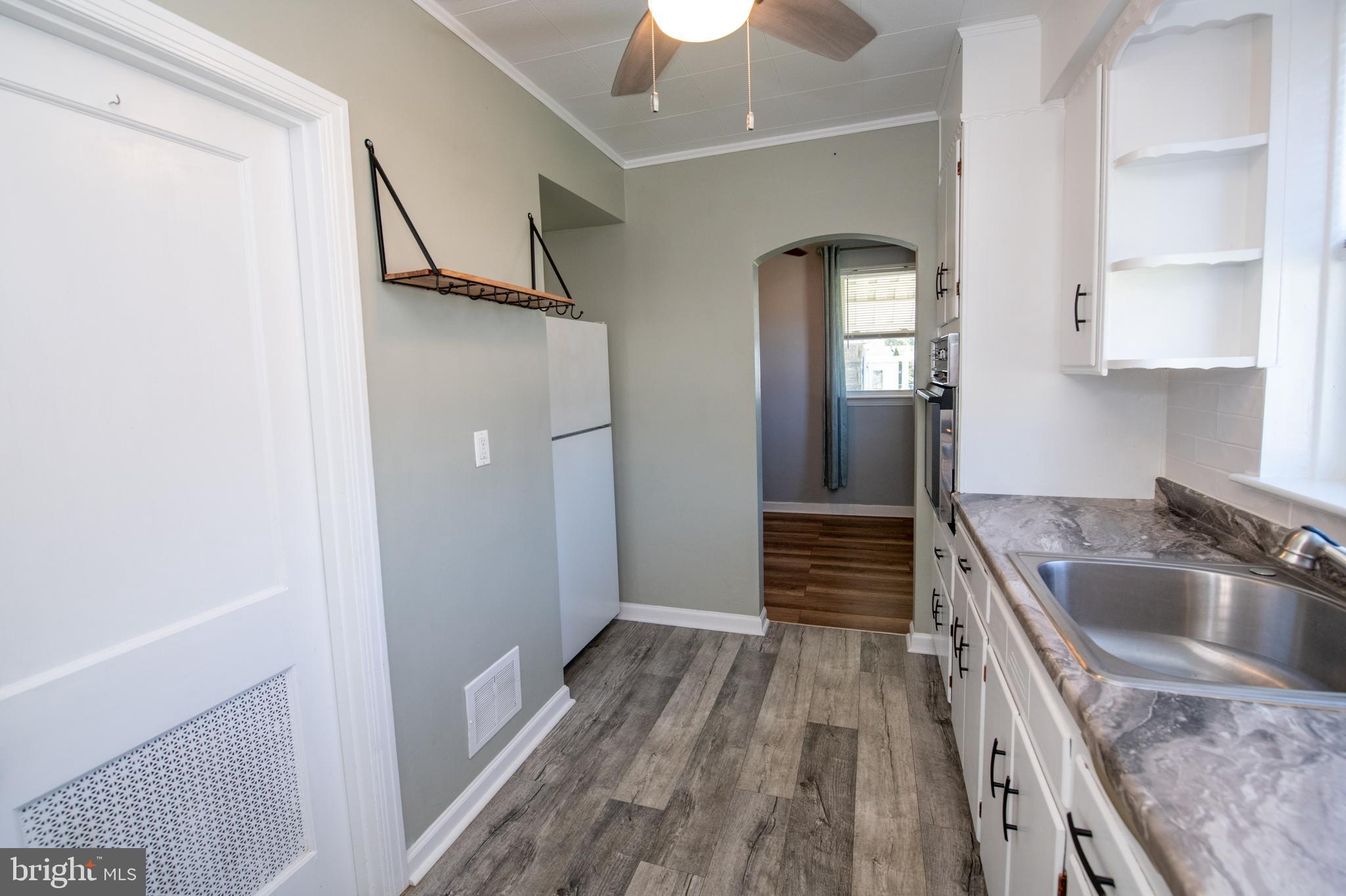 9243 Annapolis Road Philadelphia, PA 19114 - Photo 11 of 45 Kitchen
