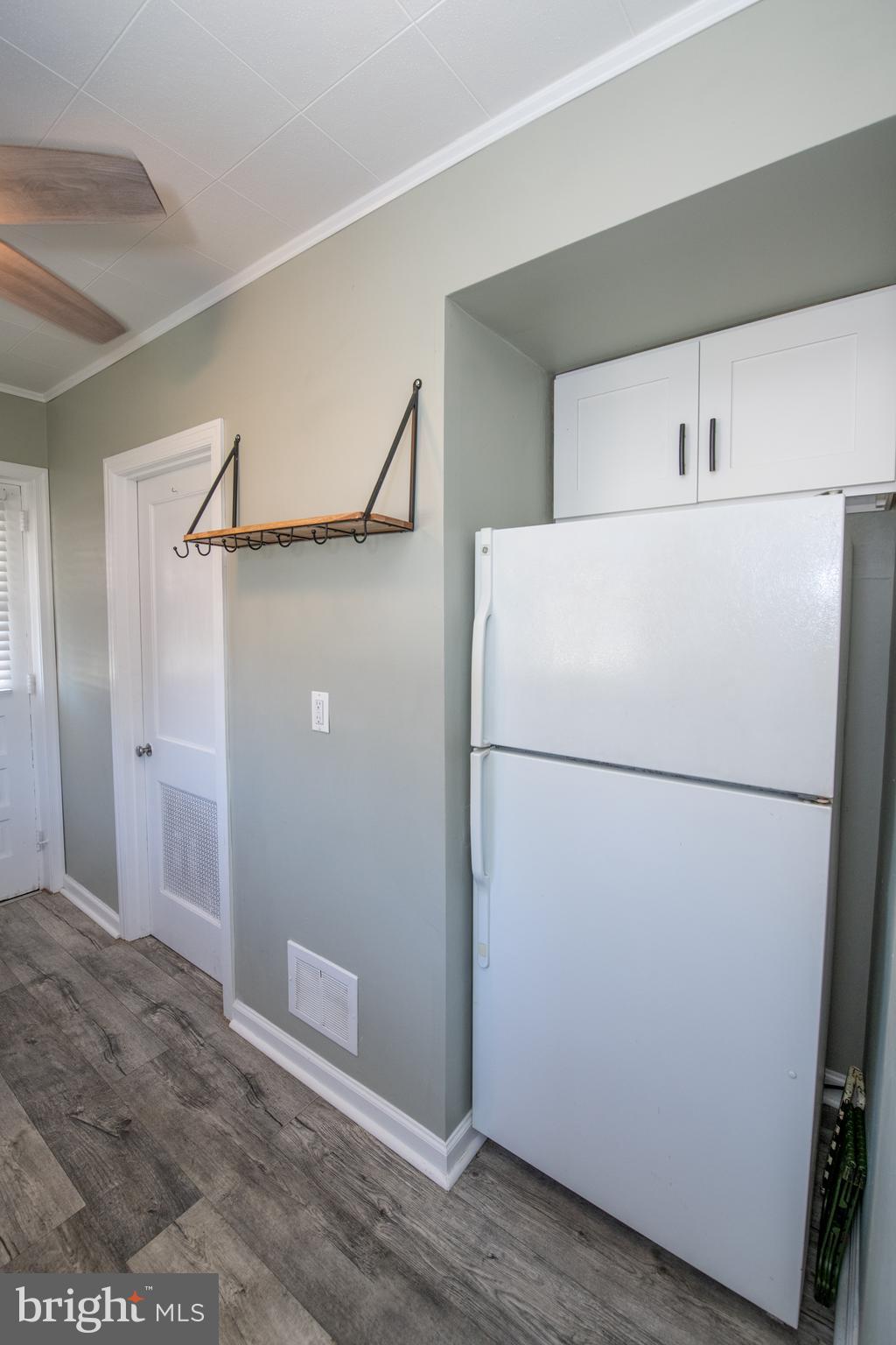 9243 Annapolis Road Philadelphia, PA 19114 - Photo 13 of 45 Kitchen