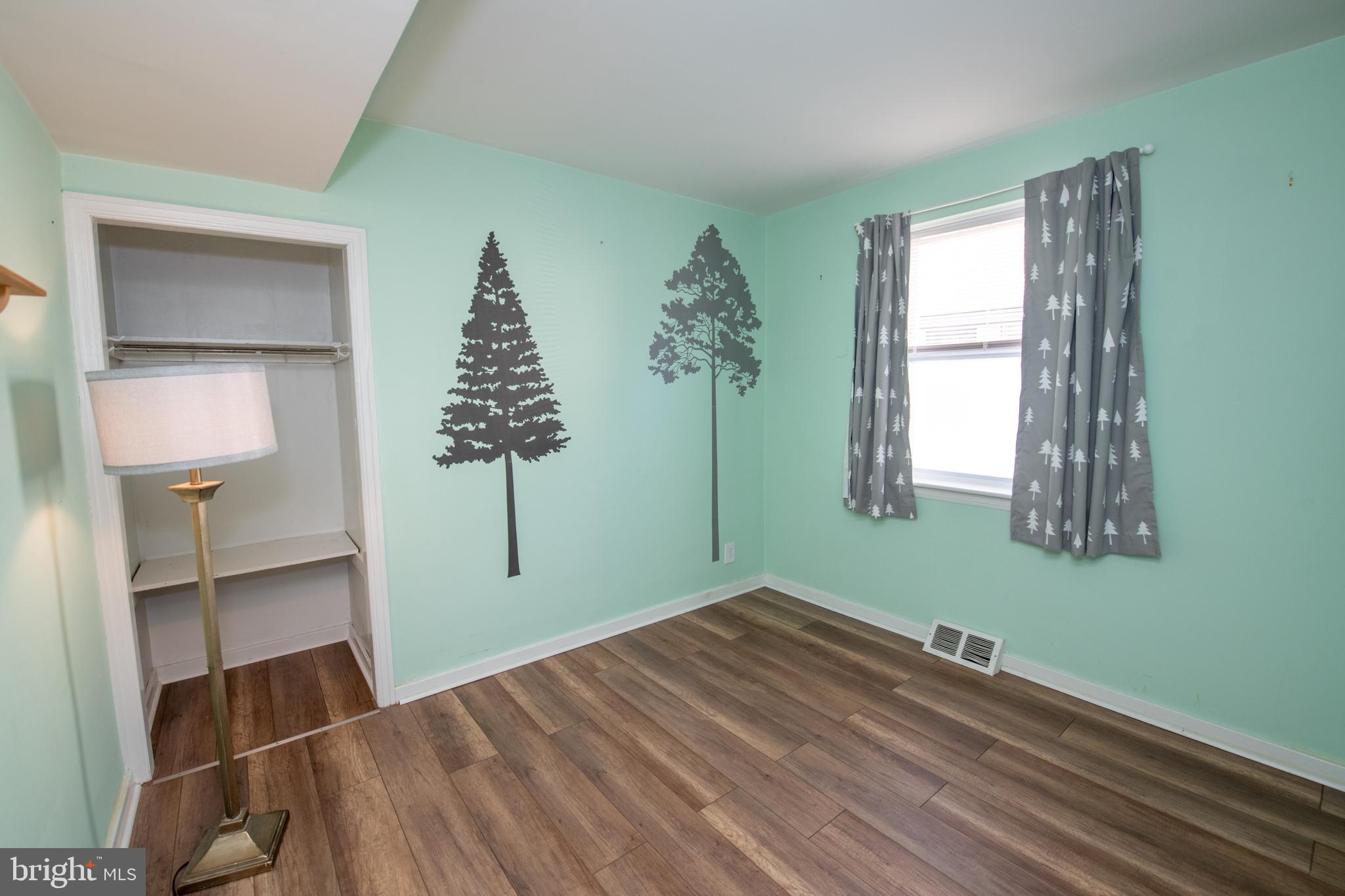 9243 Annapolis Road Philadelphia, PA 19114 - Photo 28 of 45 3rd Bedroom