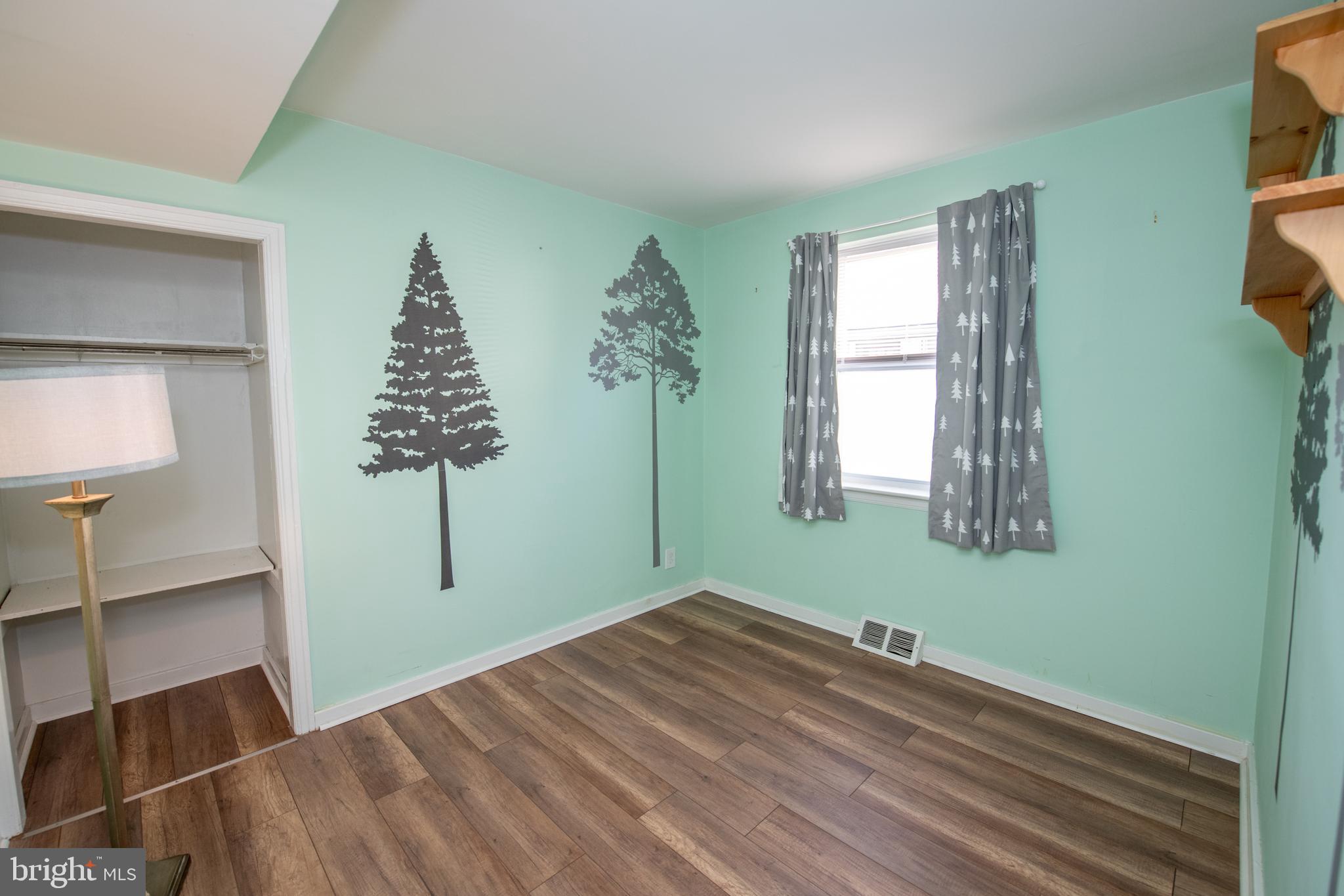9243 Annapolis Road Philadelphia, PA 19114 - Photo 29 of 45 3rd Bedroom