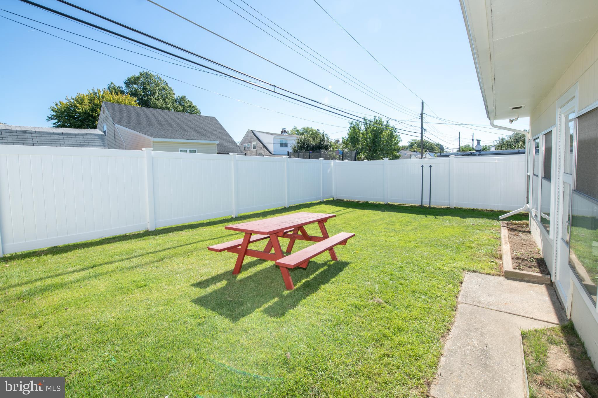 9243 Annapolis Road Philadelphia, PA 19114 - Photo 42 of 45 Backyard