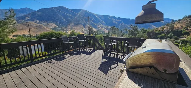 $455,000 | 37 Oak Place, Kernville, CA 93238