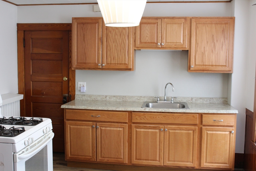 51 School Street, Unit 2 Somerville, MA 02143 - Photo 3 of 8