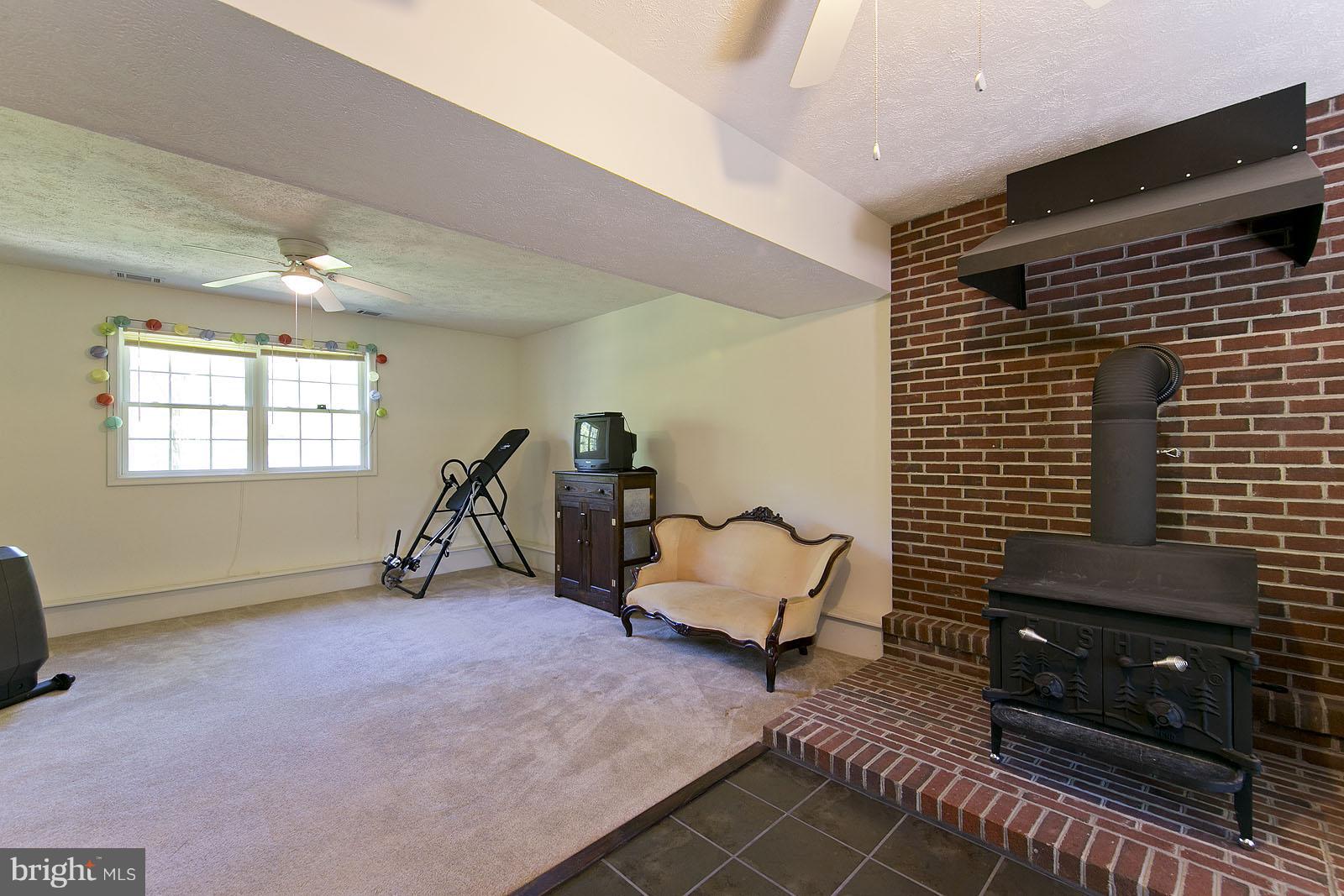 2916 Buck Hill Road Gerrardstown, WV 25420 - Photo 20 of 30 Family Room
