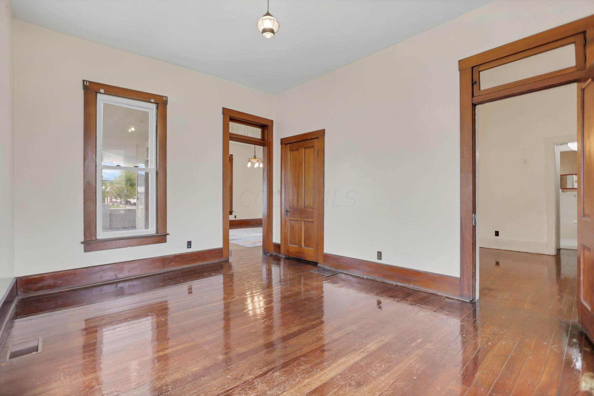 170 South Spring Street Logan, OH 43138 - Photo 20 of 44 20-web-or-mls-BS5A4142