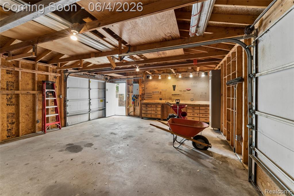 422 East Road Holly, MI 48442 - Photo 41 of 51