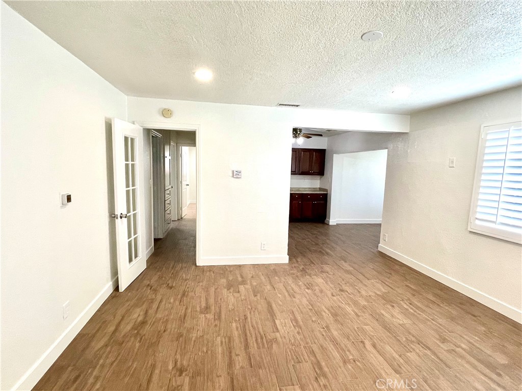 1877 Mathews Street Riverside, CA 92507 - Photo 3 of 15
