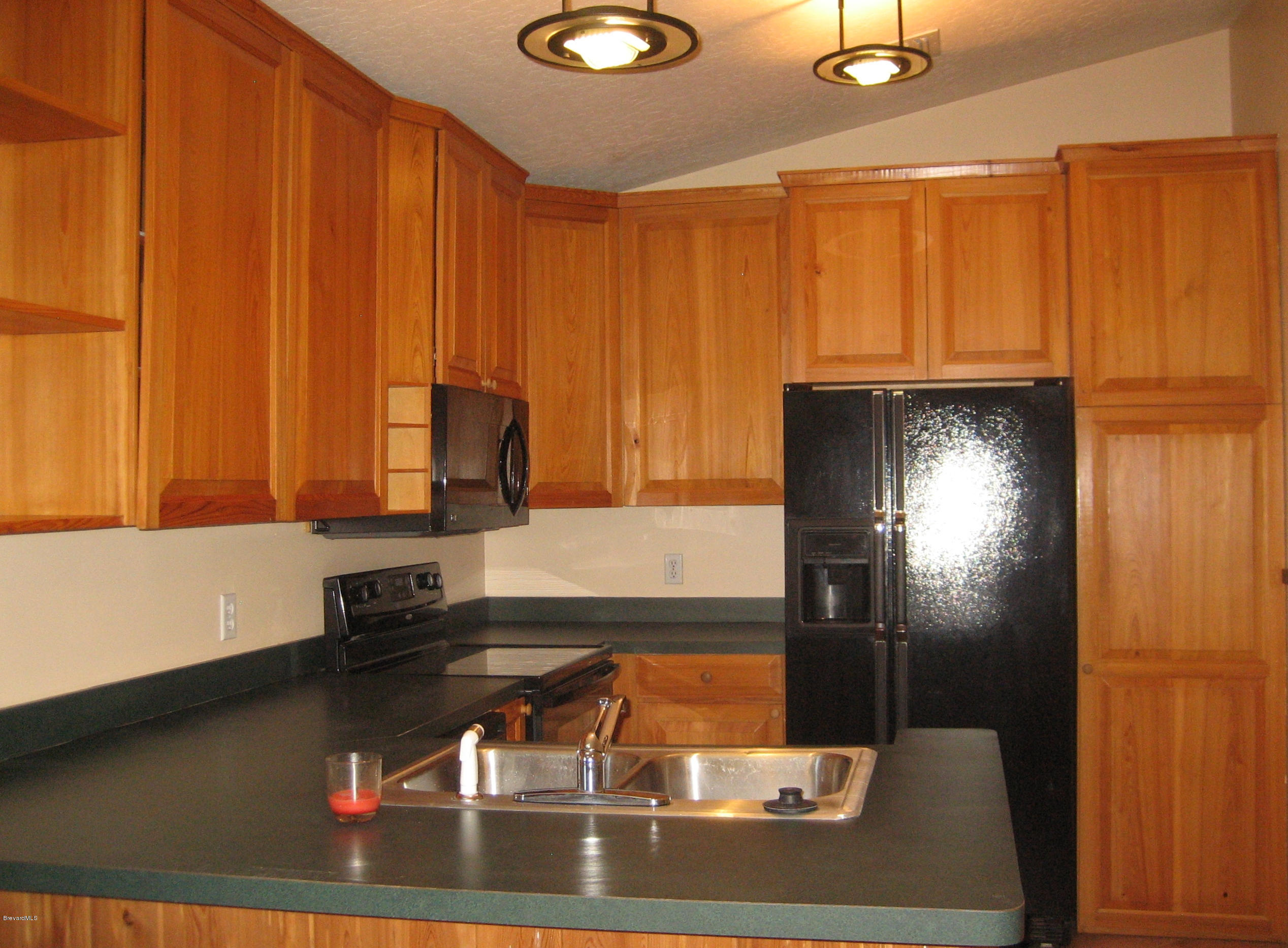 337 Myrtlewood Road Melbourne, FL 32940 - Photo 8 of 21 IMG_5728