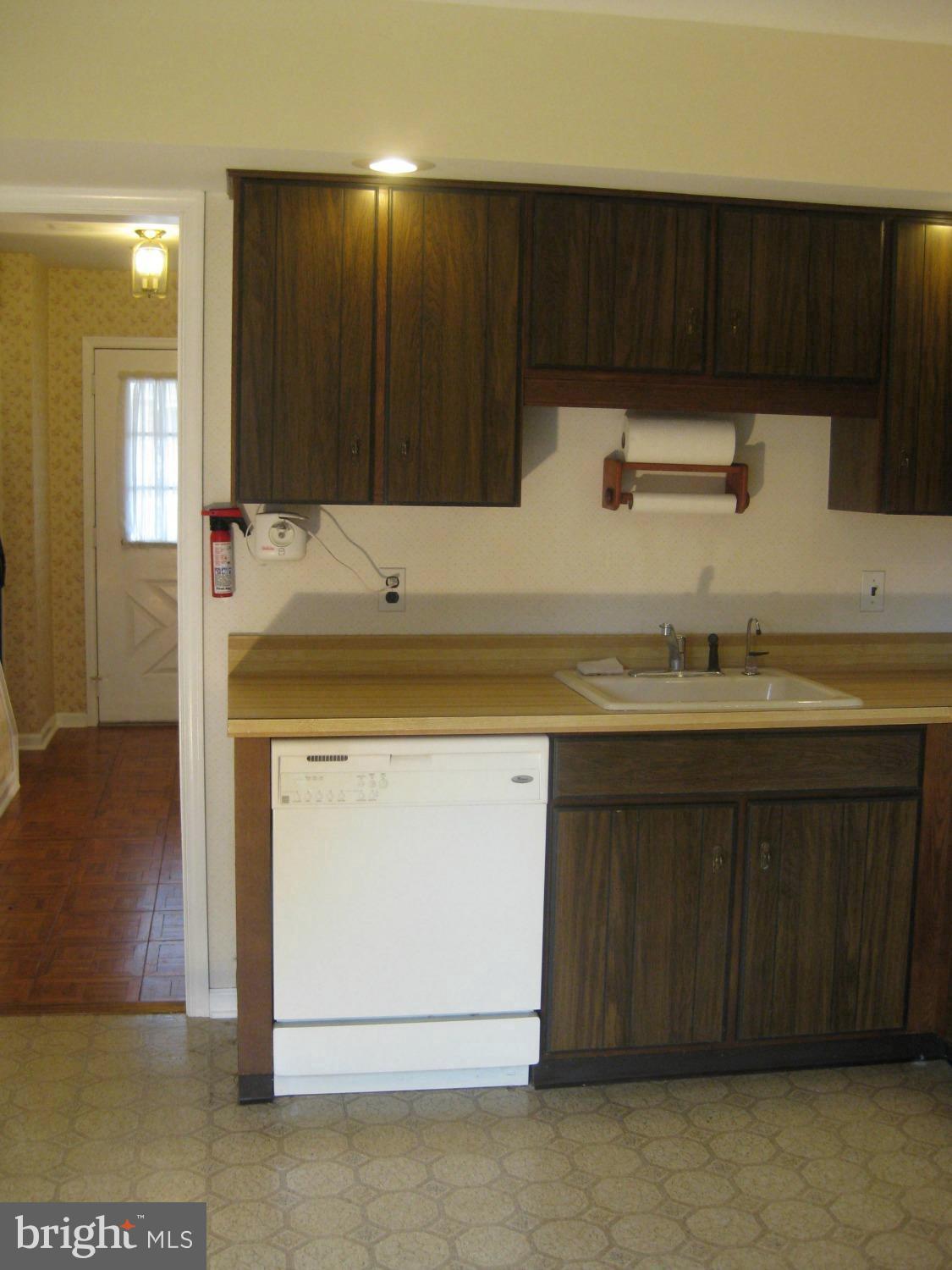 2809 Forge Place Doylestown, PA 18902 - Photo 16 of 35 Kiitchen