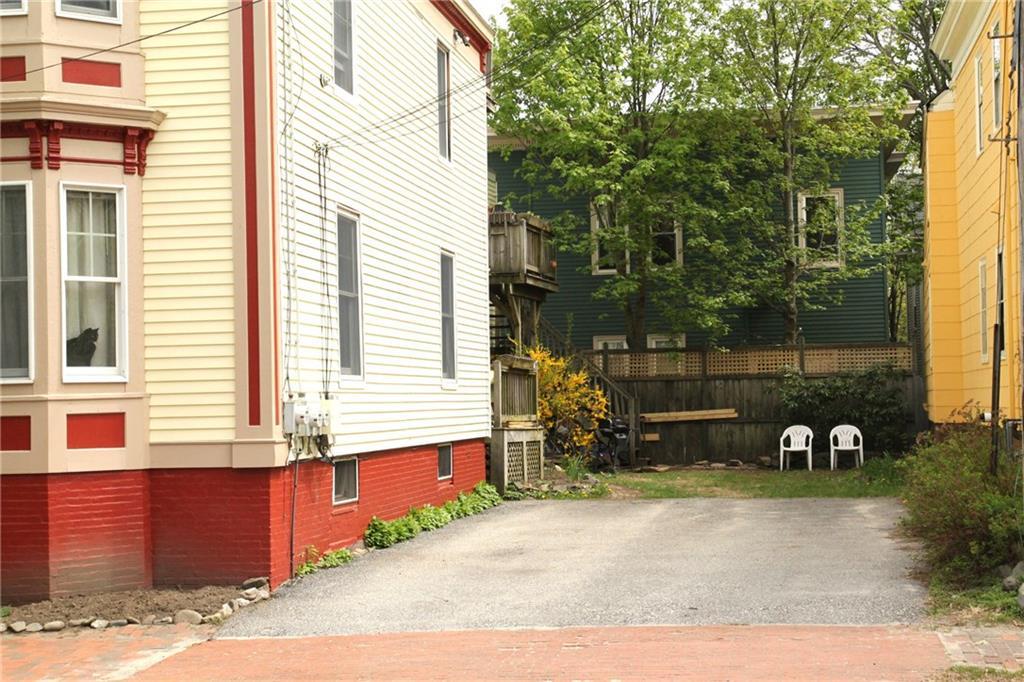 52 Spruce Street Portland, ME 04102 - Photo 4 of 16 Photo