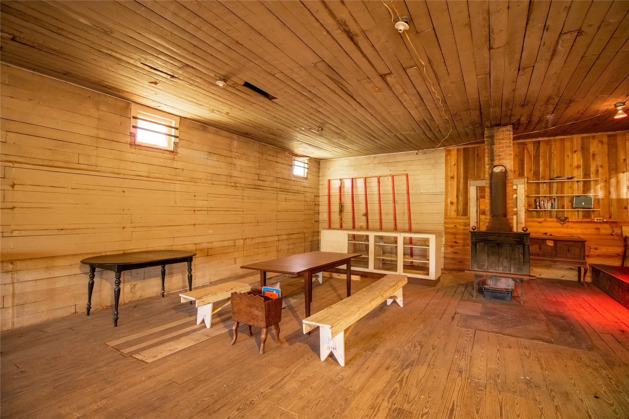 190 Fm 405 Street Huntsville, TX 77320 - Photo 7 of 15 a building outdoor space with patio furniture