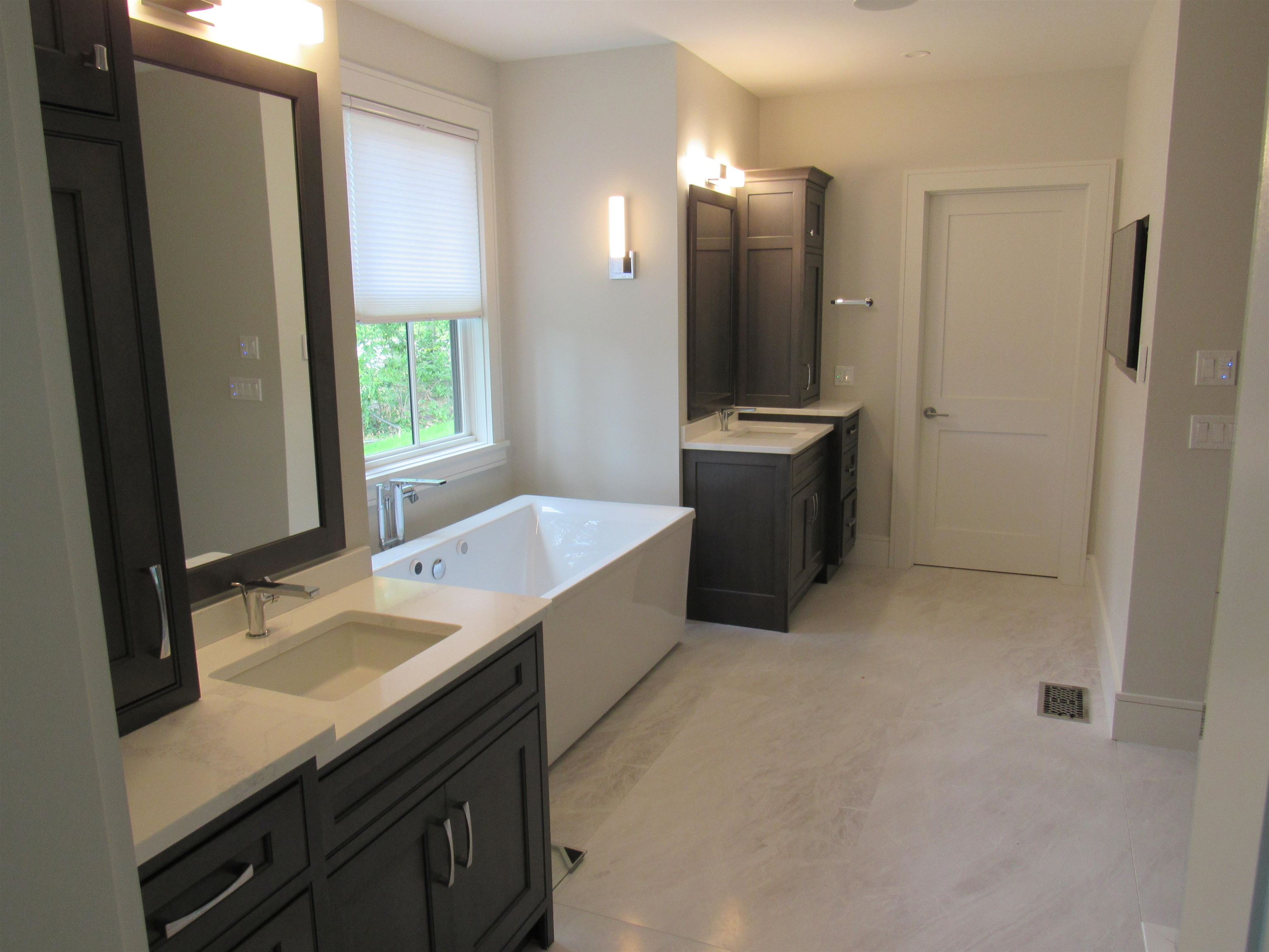 30 Commander's Helm, Unit 85 Laconia, NH 03246 - Photo 8 of 27