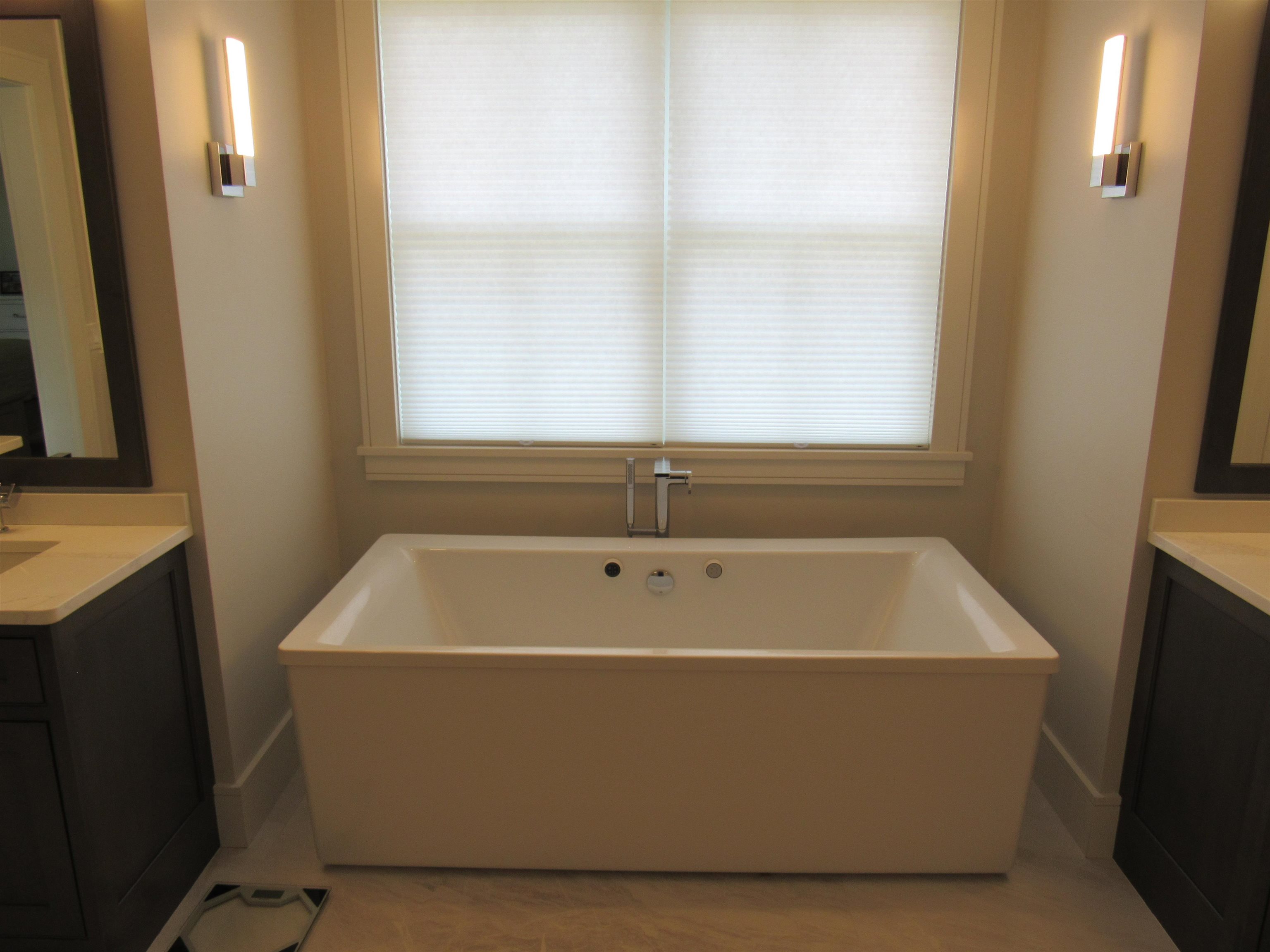 30 Commander's Helm, Unit 85 Laconia, NH 03246 - Photo 9 of 27