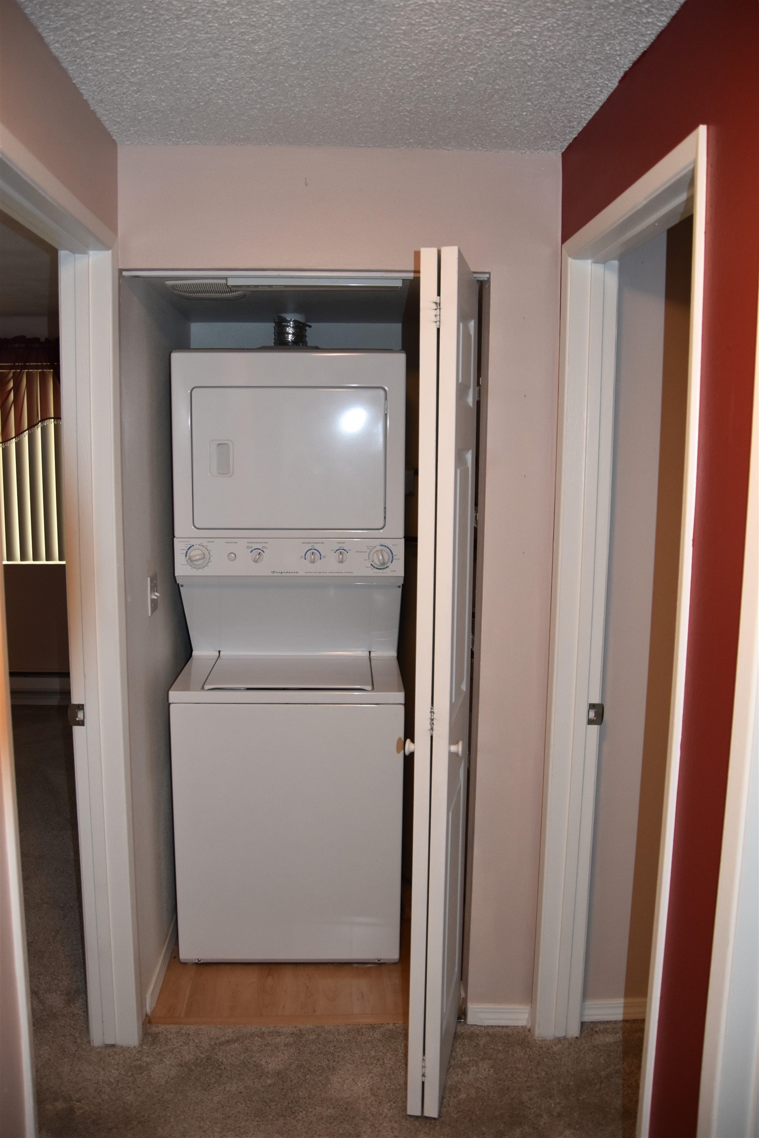 302 East Weile Avenue, Unit 1 Spokane, WA 99208 - Photo 14 of 38