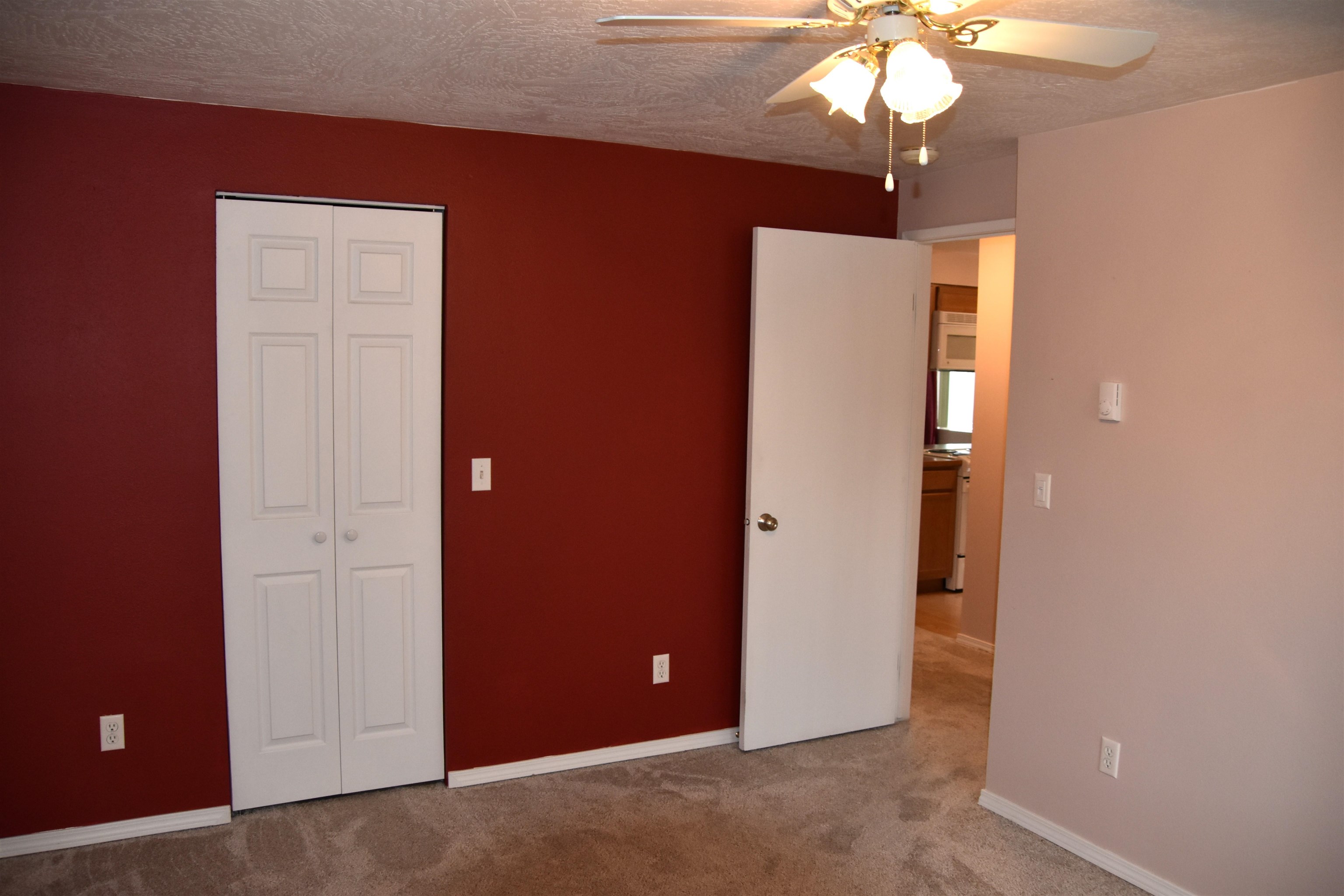 302 East Weile Avenue, Unit 1 Spokane, WA 99208 - Photo 23 of 38