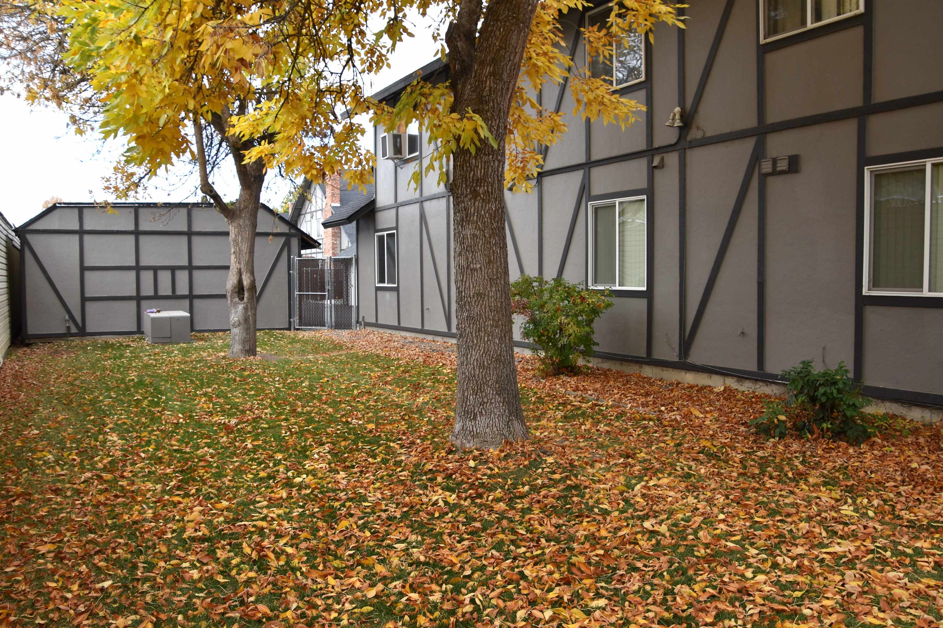 302 East Weile Avenue, Unit 1 Spokane, WA 99208 - Photo 29 of 38