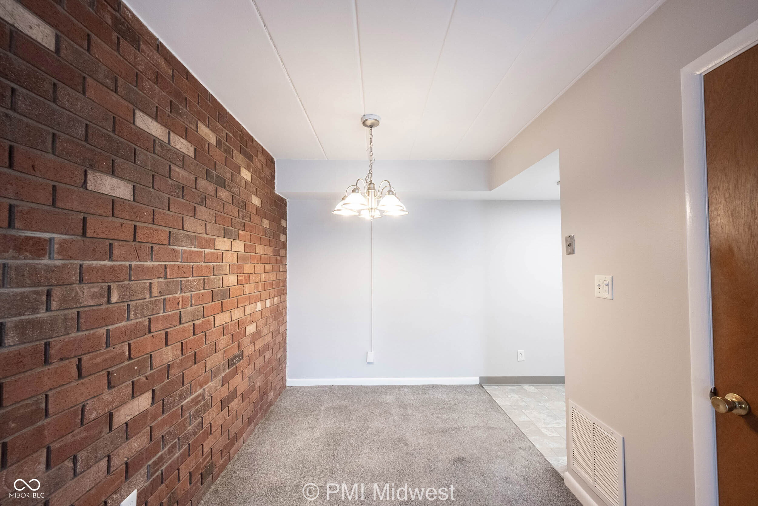 324 Progress Road, Unit A7 Shelbyville, IN 46176 - Photo 3 of 12