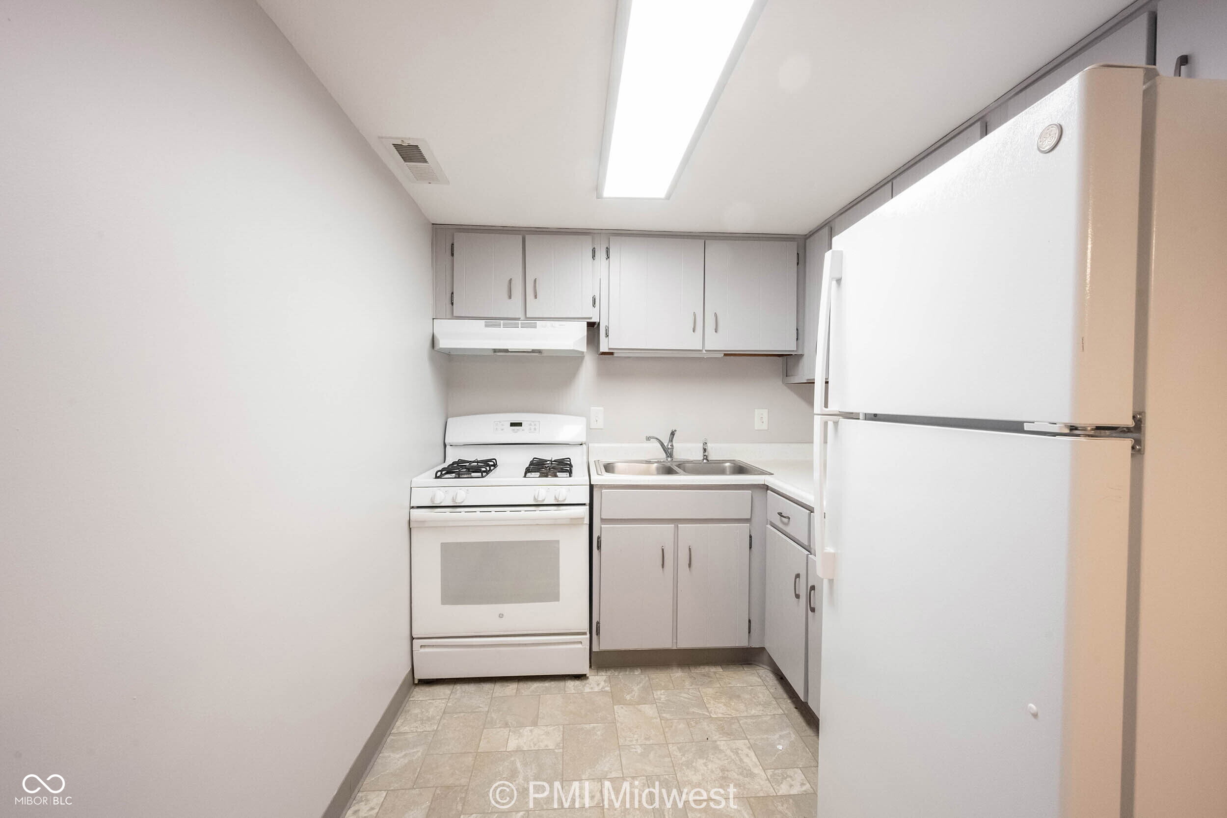 324 Progress Road, Unit A7 Shelbyville, IN 46176 - Photo 6 of 12