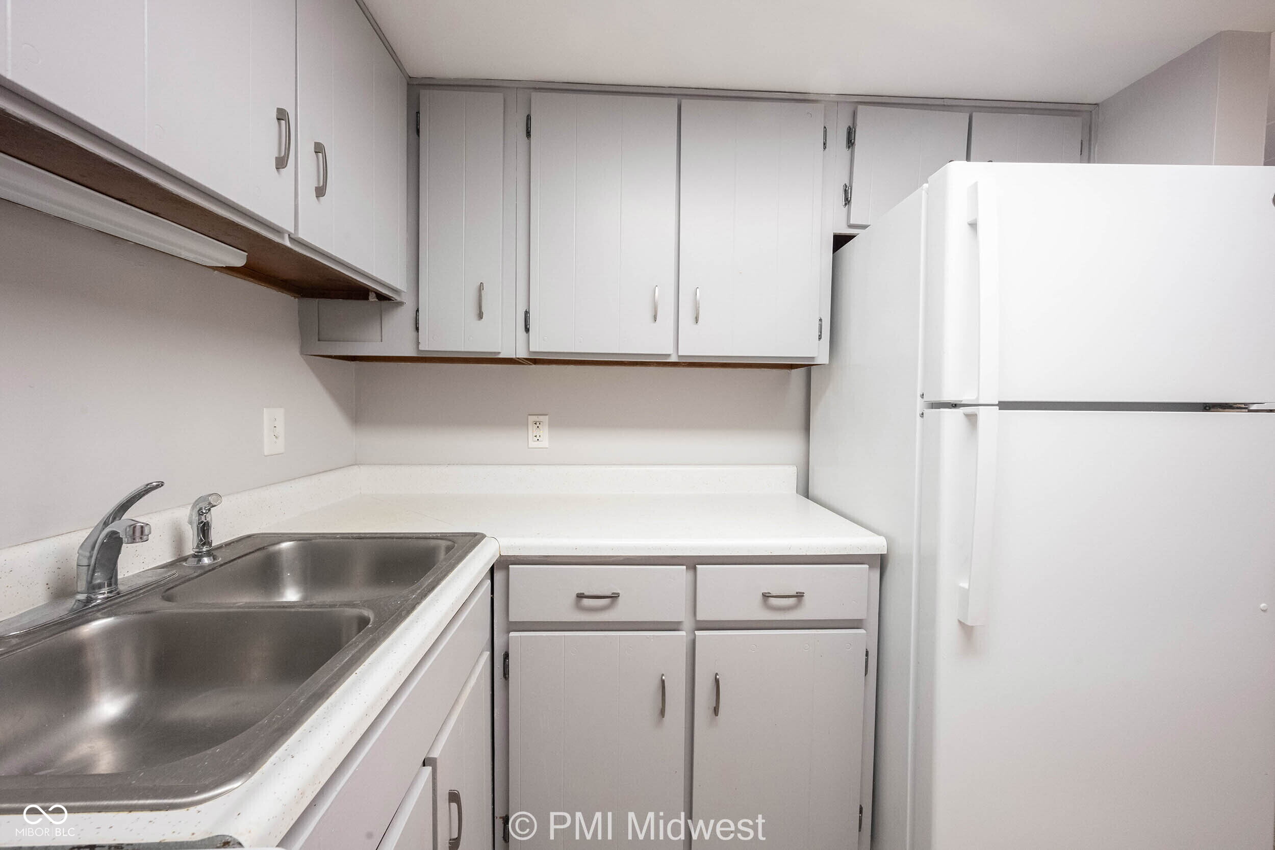 324 Progress Road, Unit A7 Shelbyville, IN 46176 - Photo 7 of 12