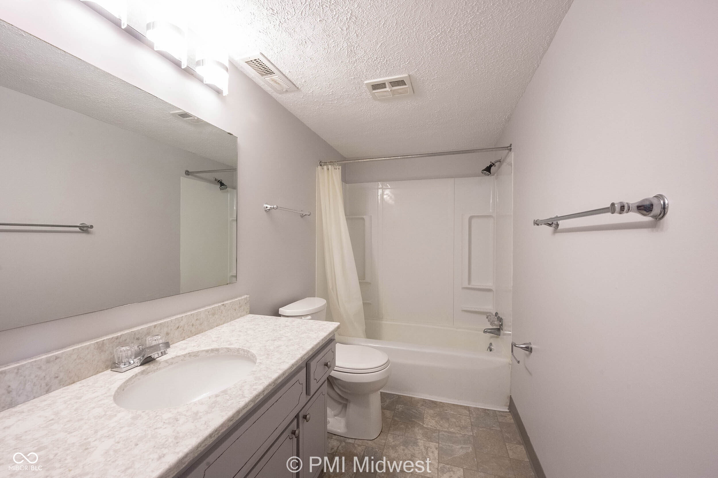 324 Progress Road, Unit A7 Shelbyville, IN 46176 - Photo 9 of 12