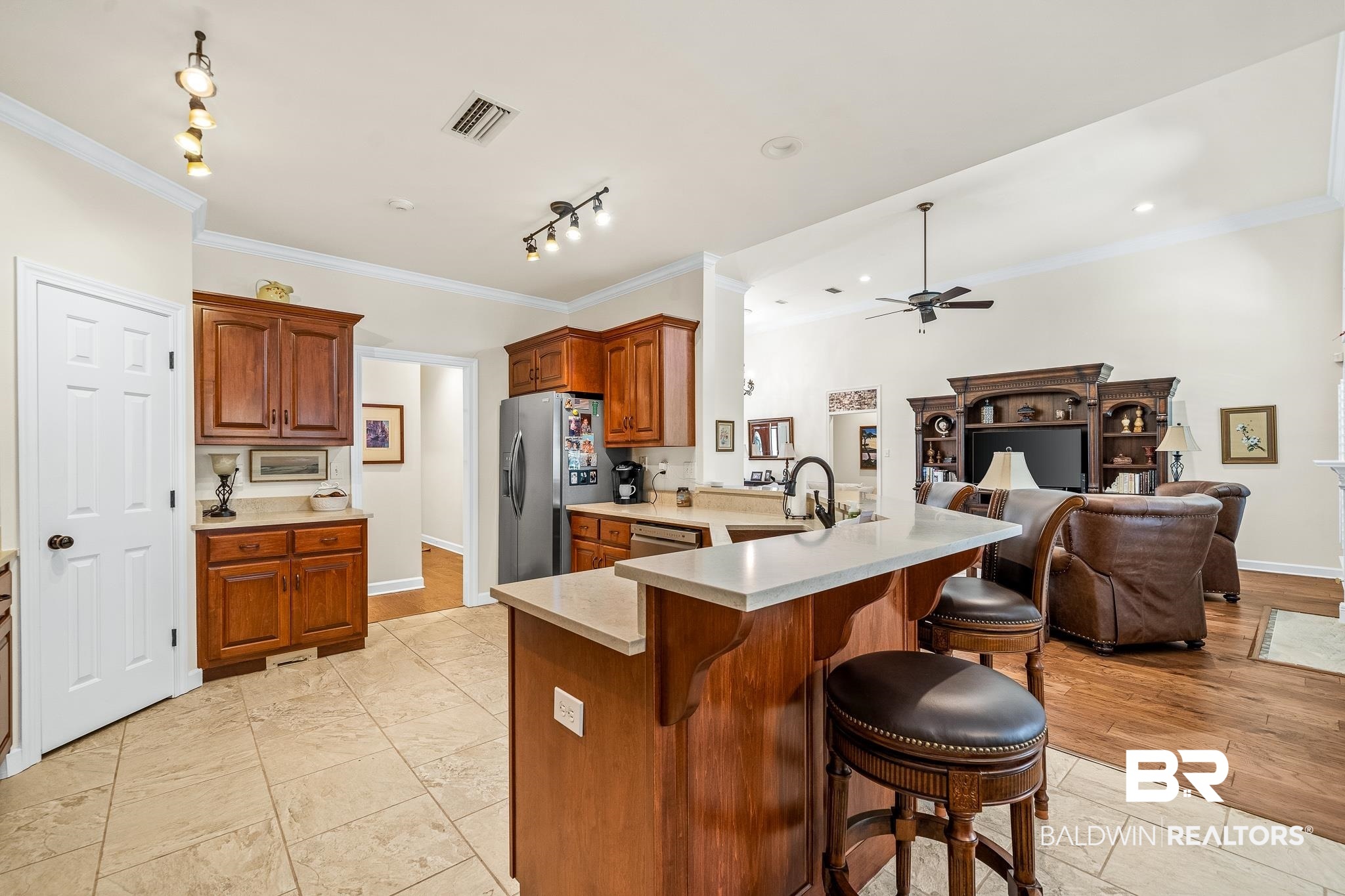 9305 Aspen Circle Daphne, AL 36527 - Photo 15 of 50 Mahogany Cabinets
