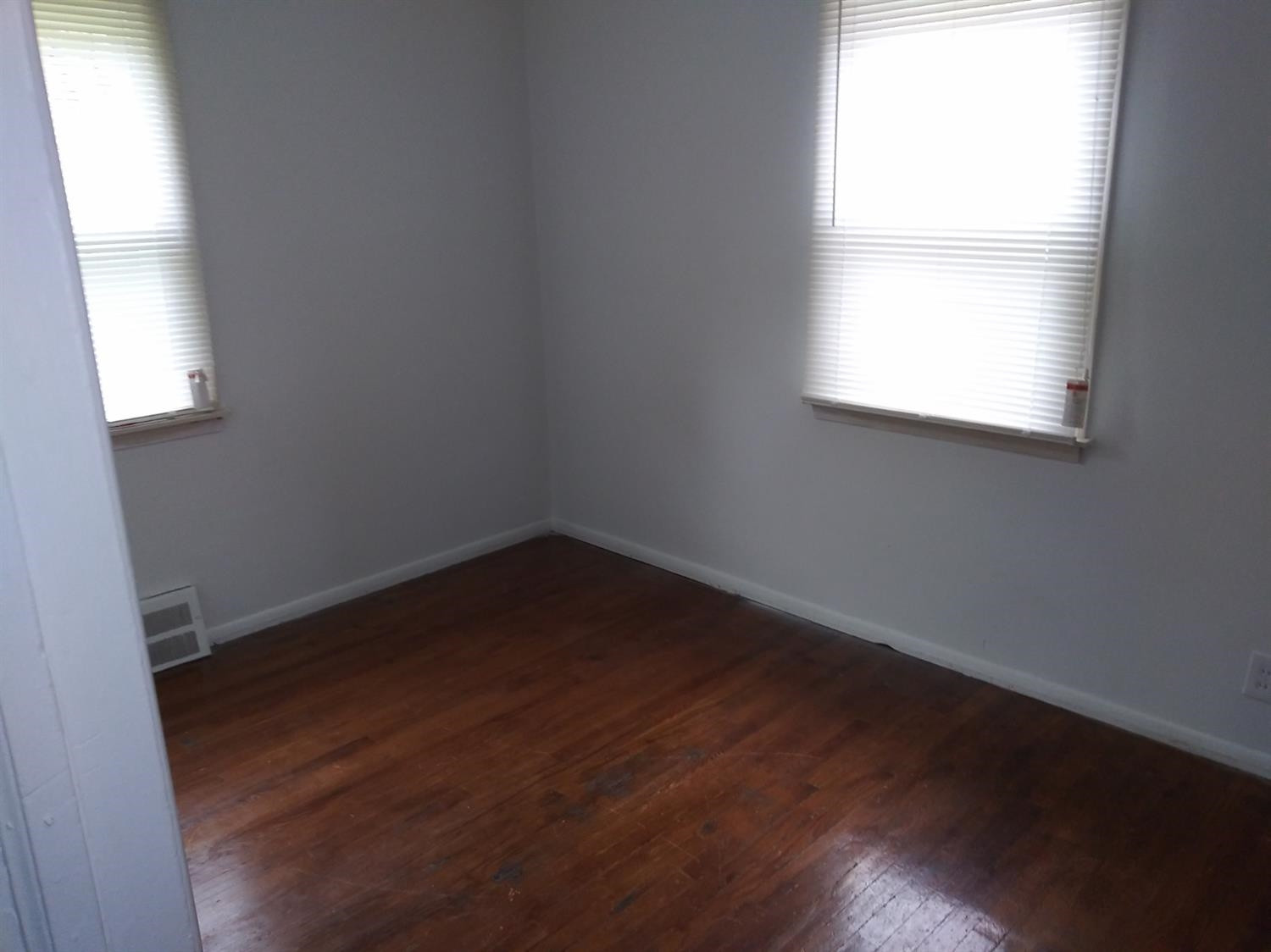 1490 Helen Street Inkster, MI 48141 - Photo 8 of 11 Photo 8