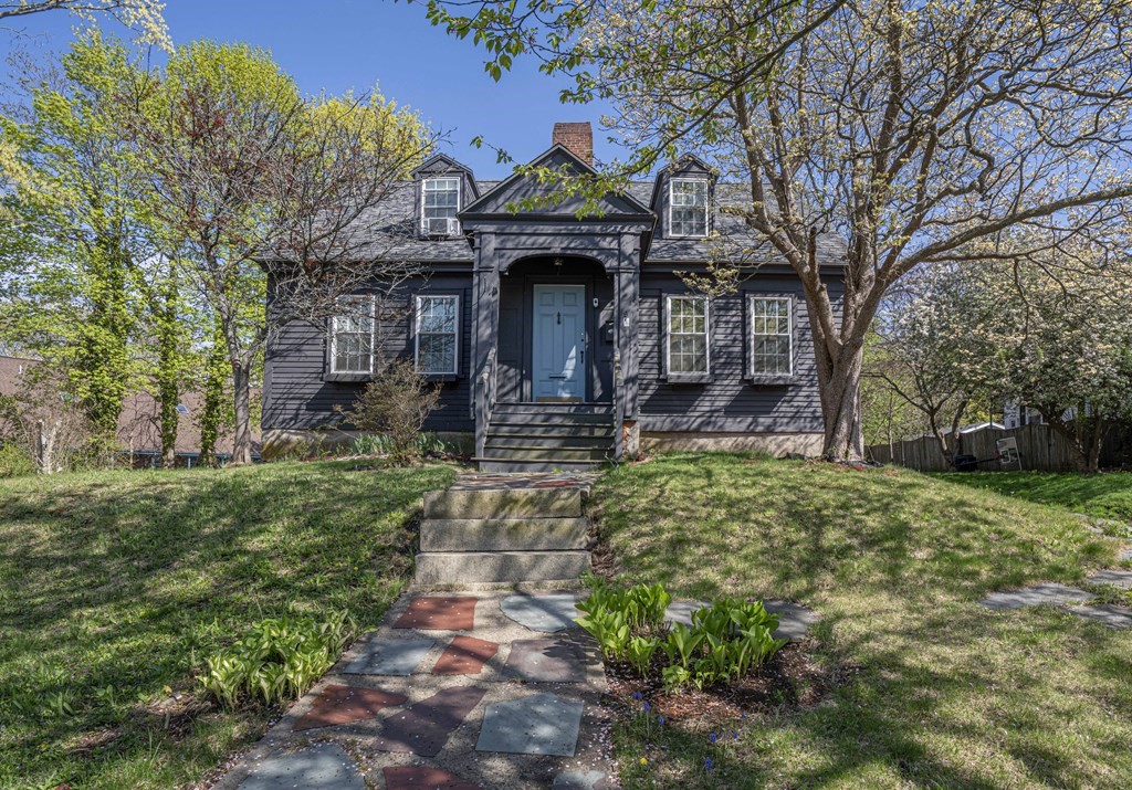 9 Spring Street Taunton, MA 02780 - Photo 1 of 42 Gallery Image 1